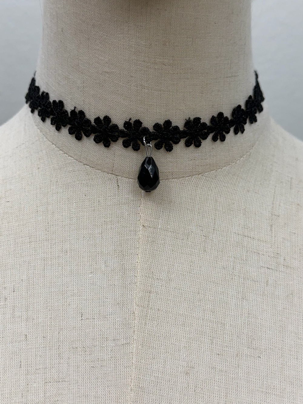 Black Lace Floral Choker Necklace with Crystal Drop Pendant Adjustable
